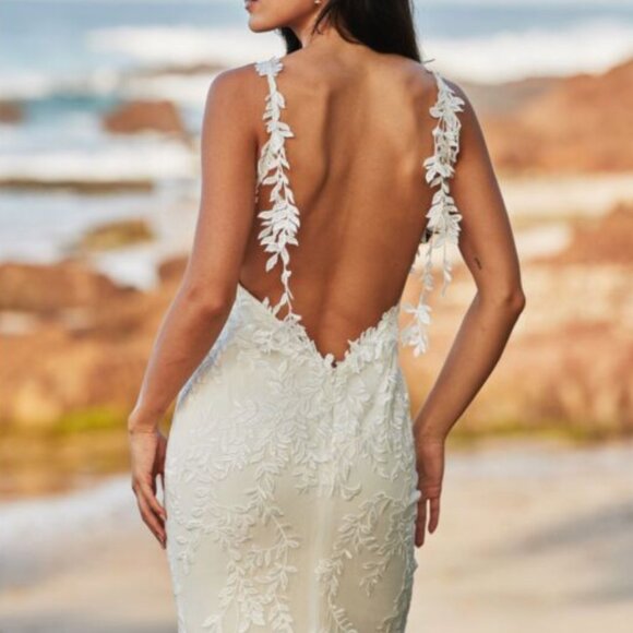 Willowby by Watters Bahati Wedding Dress - Picture 4 of 16